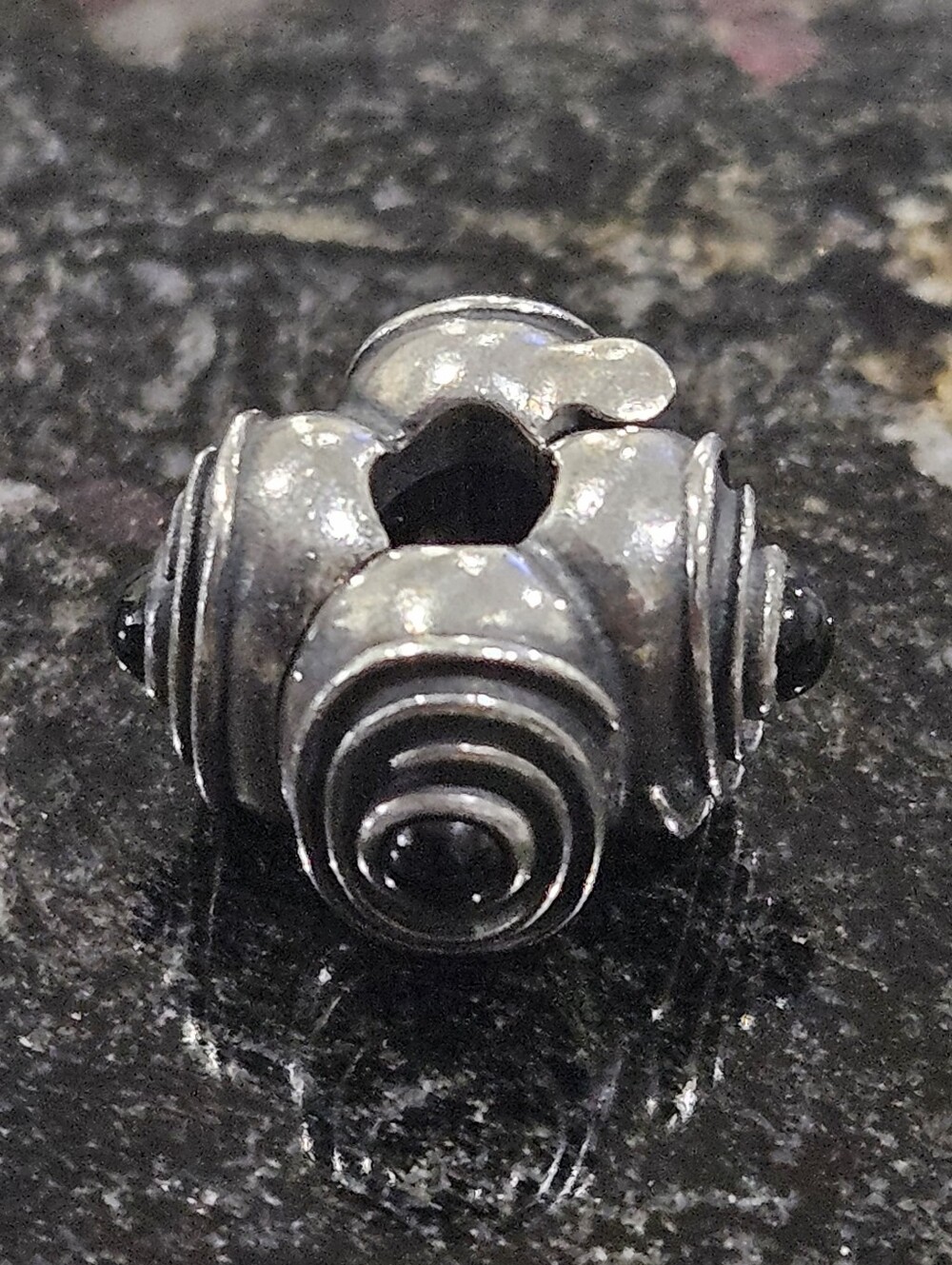 PANDORA "Hypnotize" Black Onyx Clip Charm No. 790560